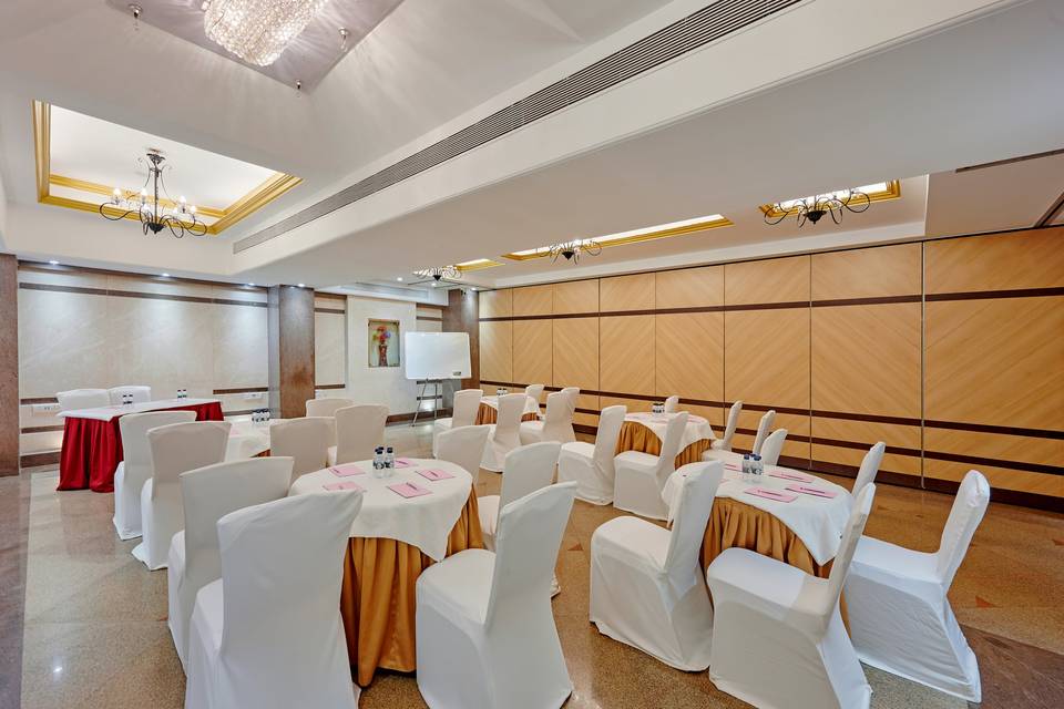 Banquet -    -1 Floor