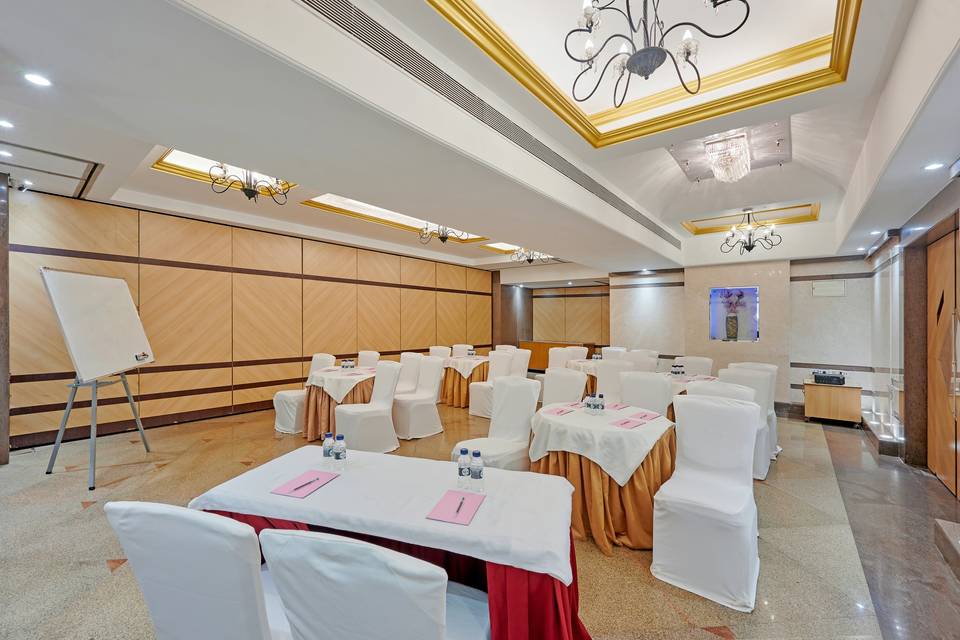 Banquet -    -1 Floor