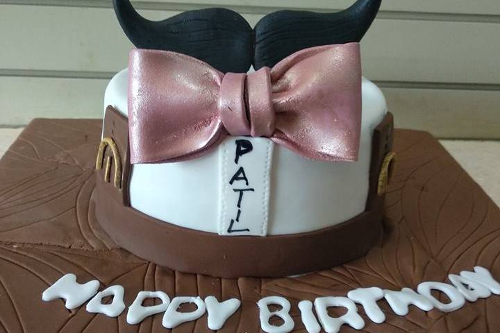 Customized cakes