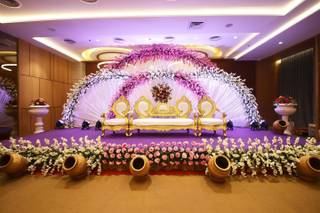 Pinnacle Grand Hotel & Banquets