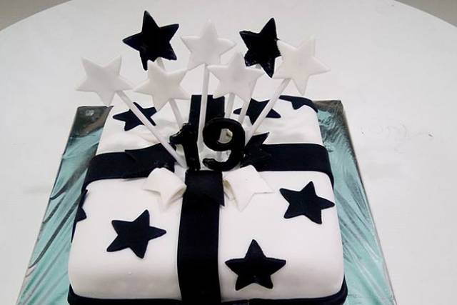 Buttercream Twinkle Twinkle Little Star Baby Shower Cake