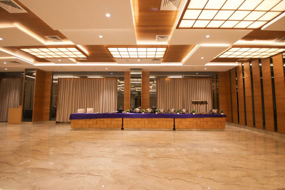 Pinnacle Grand Hotel & Banquets