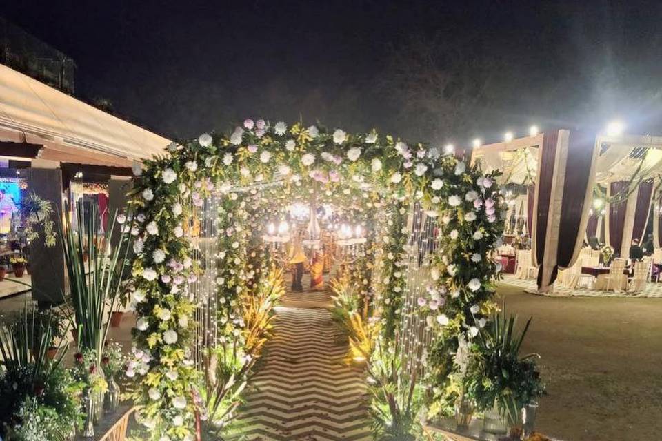 Entrance decor