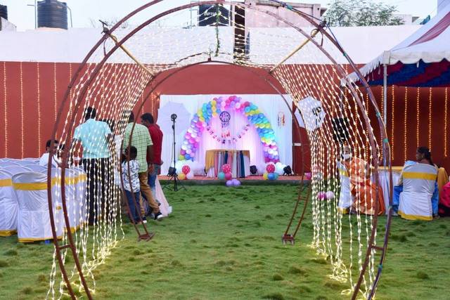 Entrance decor