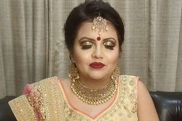 Shreya Malik Makeovers