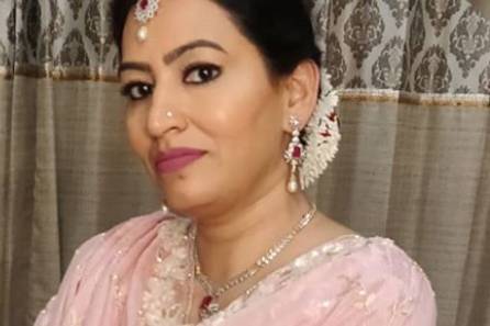 Shreya Malik Makeovers