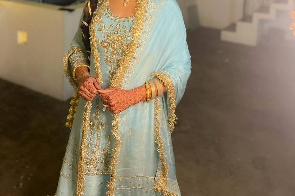 Bride on her sangeet