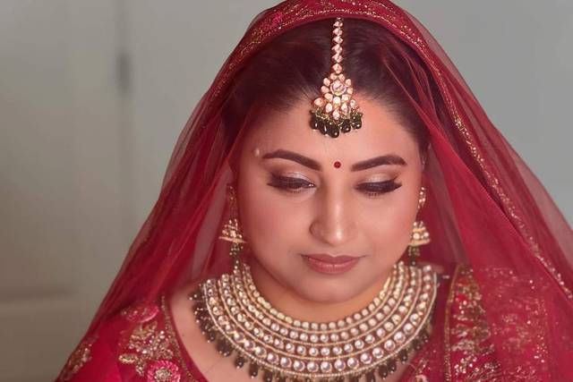 Bhavya Beauty Salon and Academy