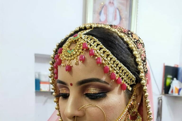 Bridal makeup