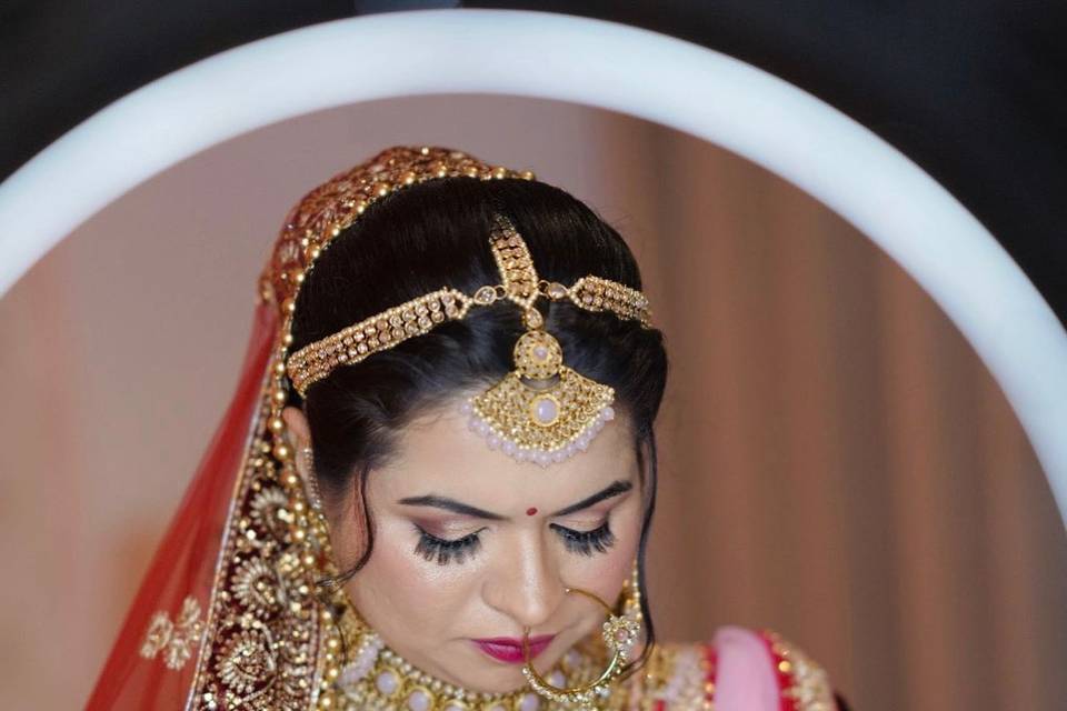 Sakshibhardwajmakeovers_1642241719_2751645441941515352_9443766931