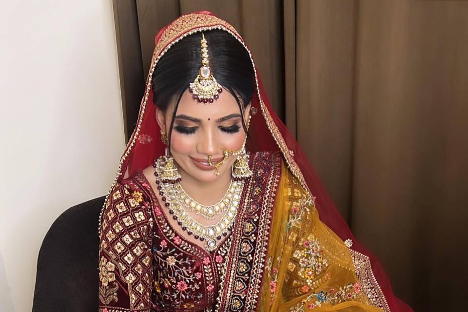 Sakshibhardwajmakeovers_1683464394_3097446298899254666_9443766931