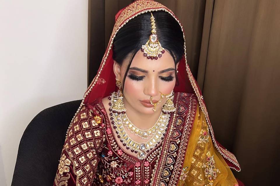 Sakshibhardwajmakeovers_1683464394_3097446299066962750_9443766931