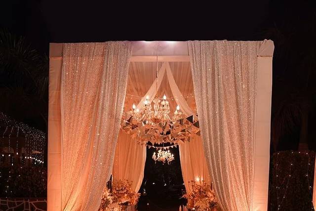 Entrance decor