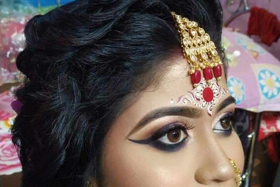 Kanika Issar Makeup Artist