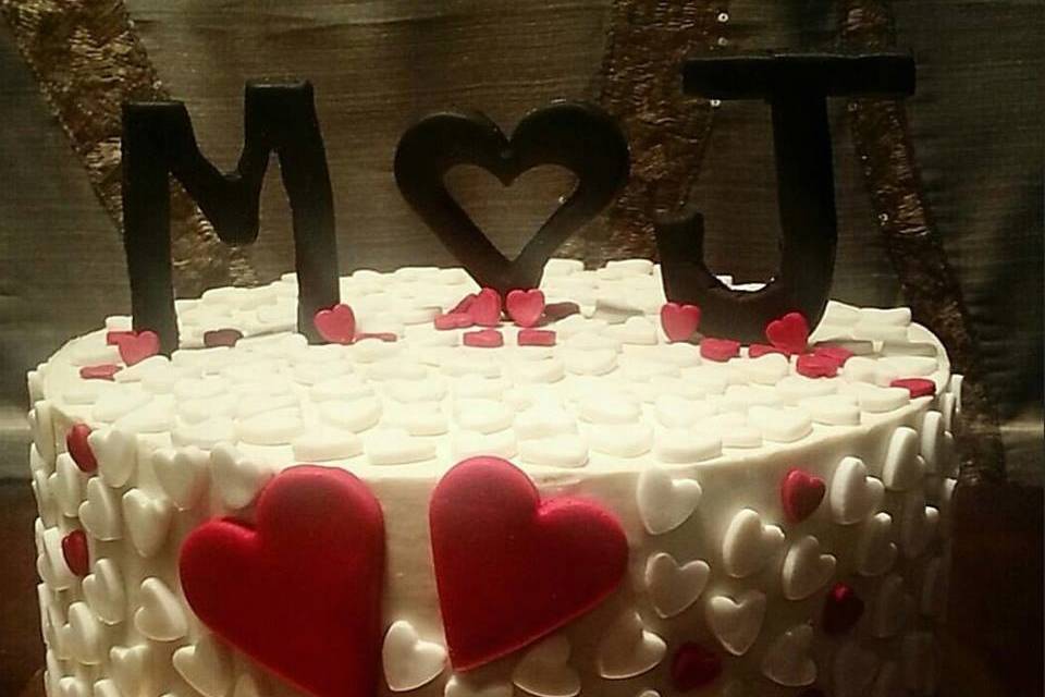 Customized cake