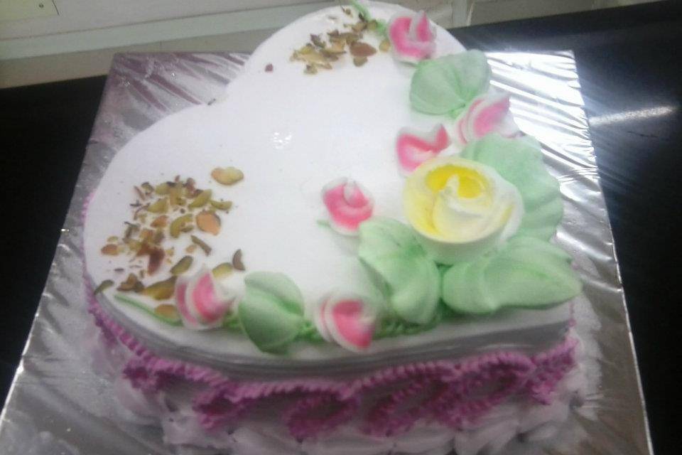 Customized cake