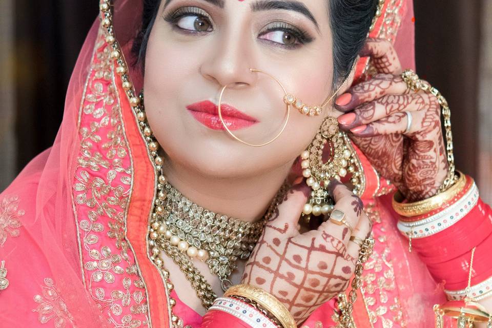 I Makeup Studio By Soniya Saini
