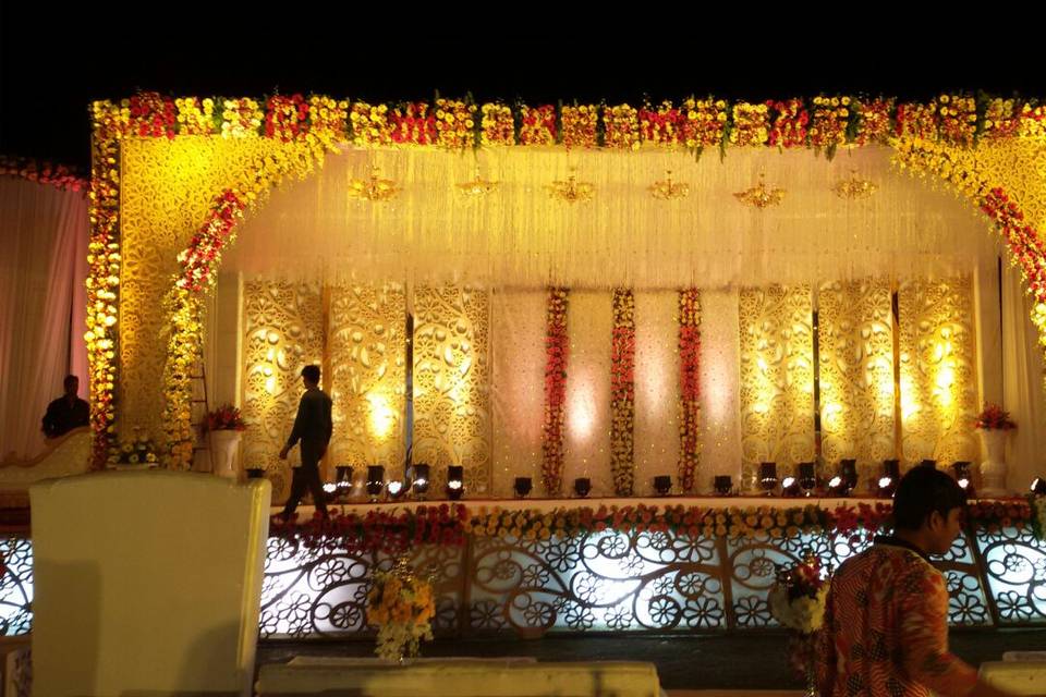 Wedding lighting and decor