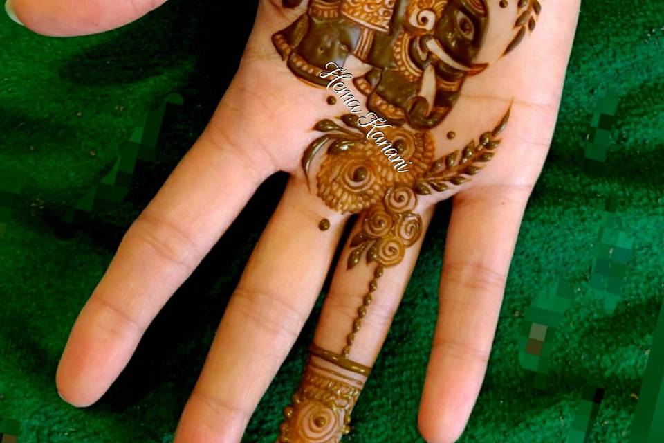 Hema Henna Art Studio