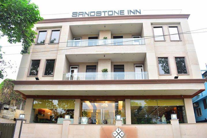 Hotel Sandstone Inn, Lucknow