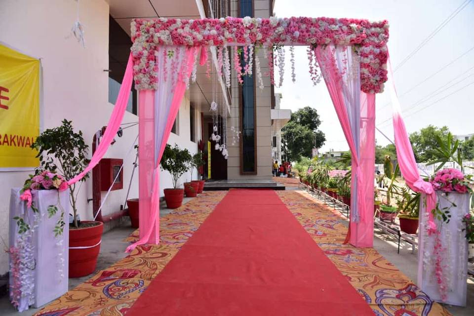 Entrance decor