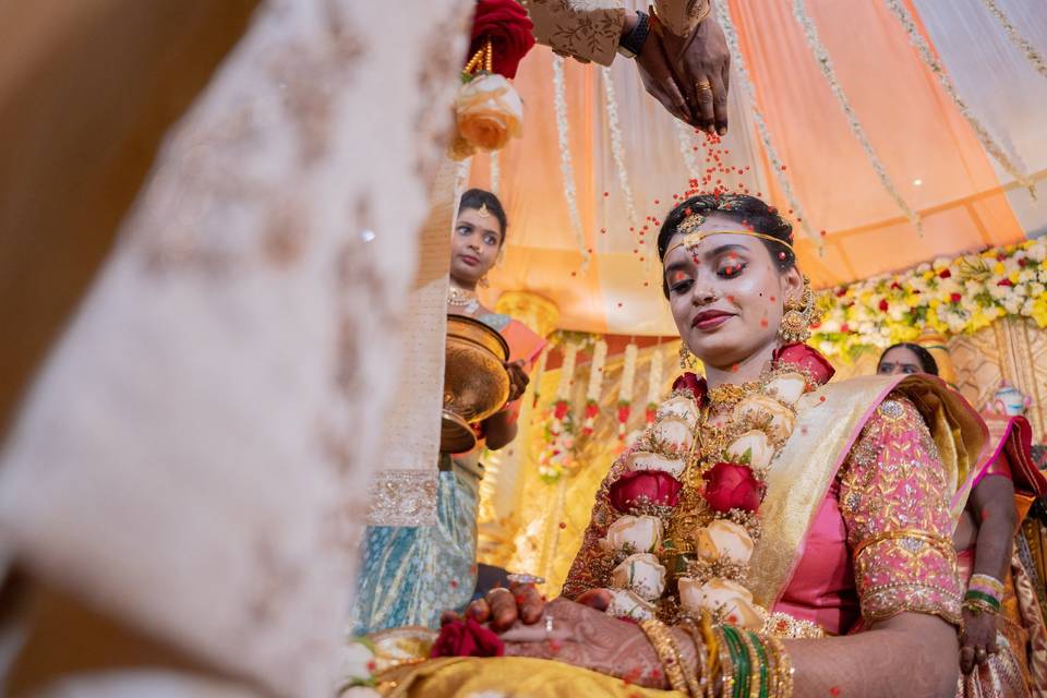 VA CREATIVES - WEDDINGS
