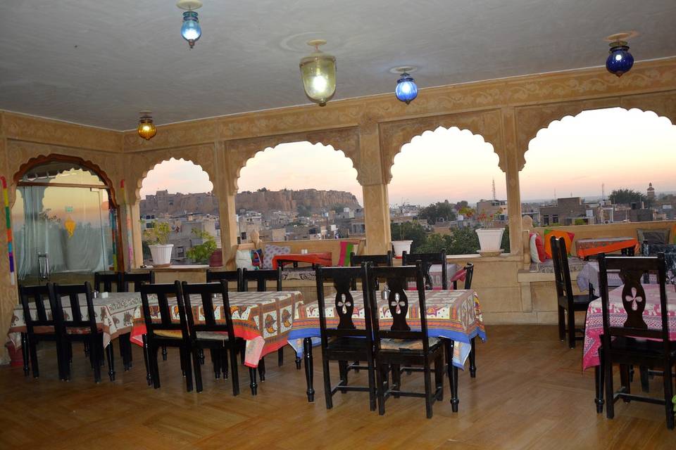 Hotel Lal Garh Fort And Palace