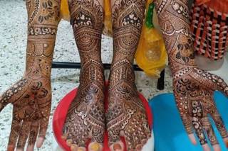 Alisha Mehndi Artist