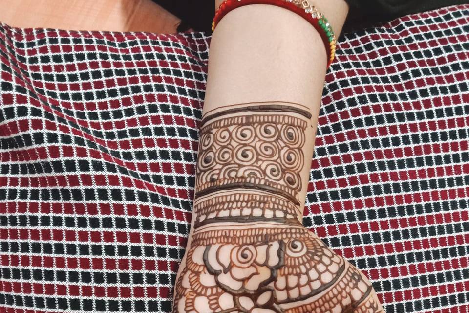 PREETI MEHENDI DESIGN