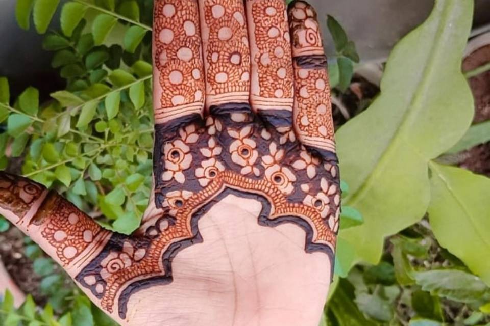 Unique mehendi designs