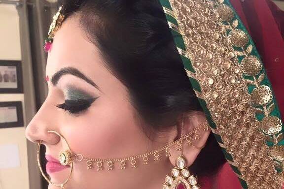 Queen Bridal Beauty Makeup Service