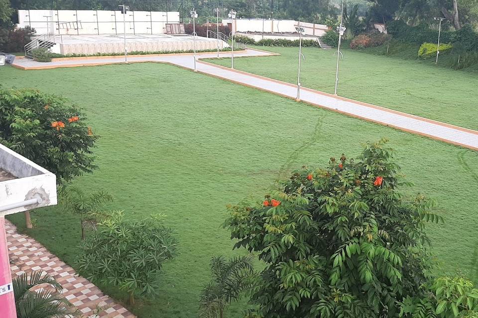 Lawn space