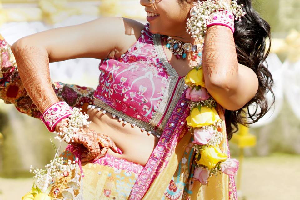 Bride  haldi