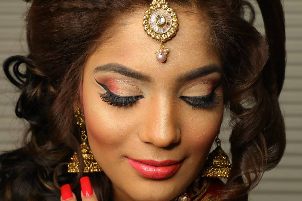 Bridal make up indian
