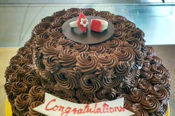 Hangout Cakes-Order Cake Online all Over Mumbai.