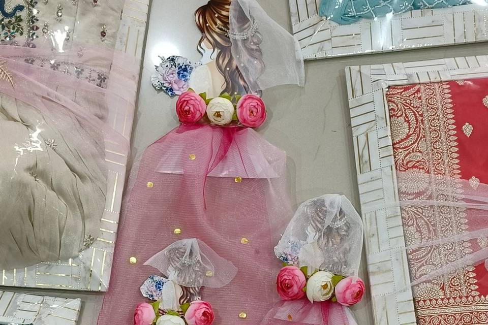 Suitcase dolls