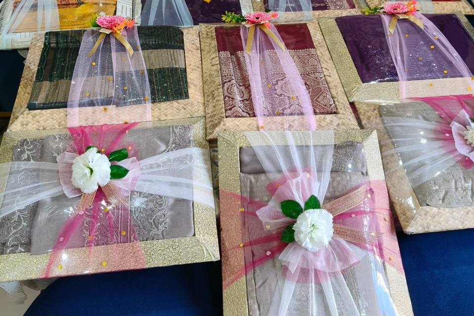 Engagement trousseau