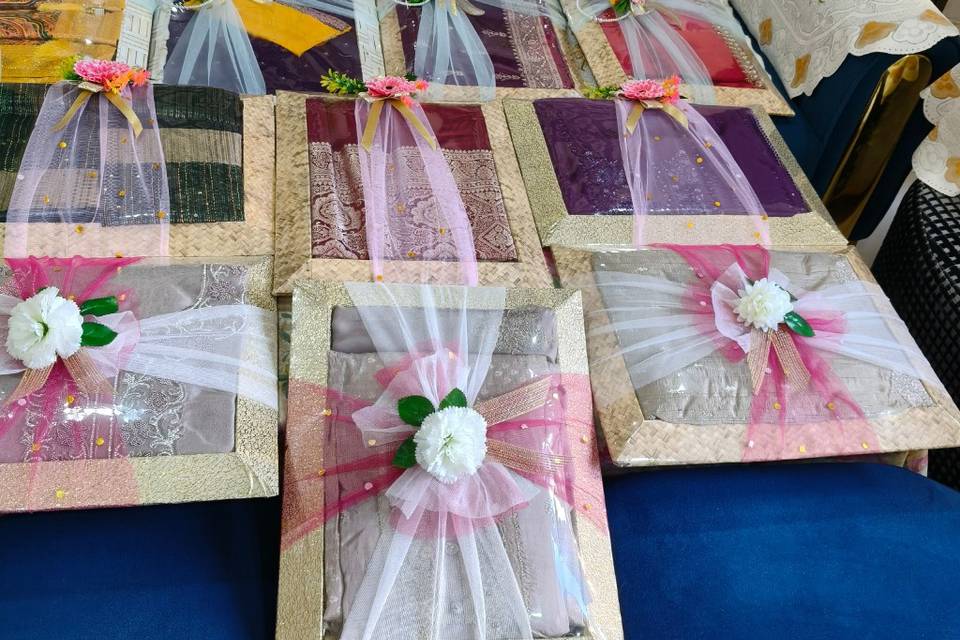 Engagement trousseau