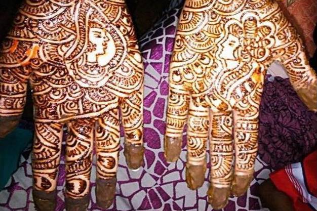 Darker the stain ! Stronger the love 🥰 henna, is a paste associated with  positive spirits and good luck. Indian Wedding tradition cal... | Instagram