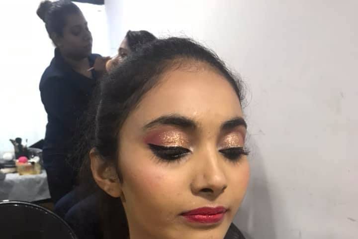 Party makeup