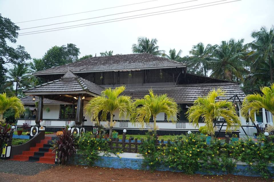 Arayathu Heritage Villa Resort