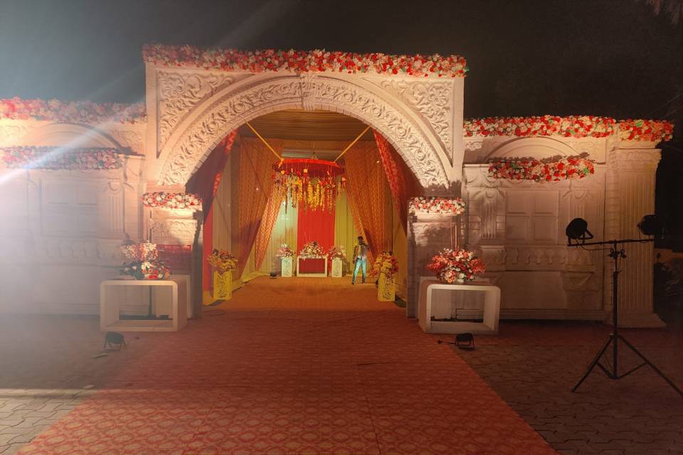 Entrance decor