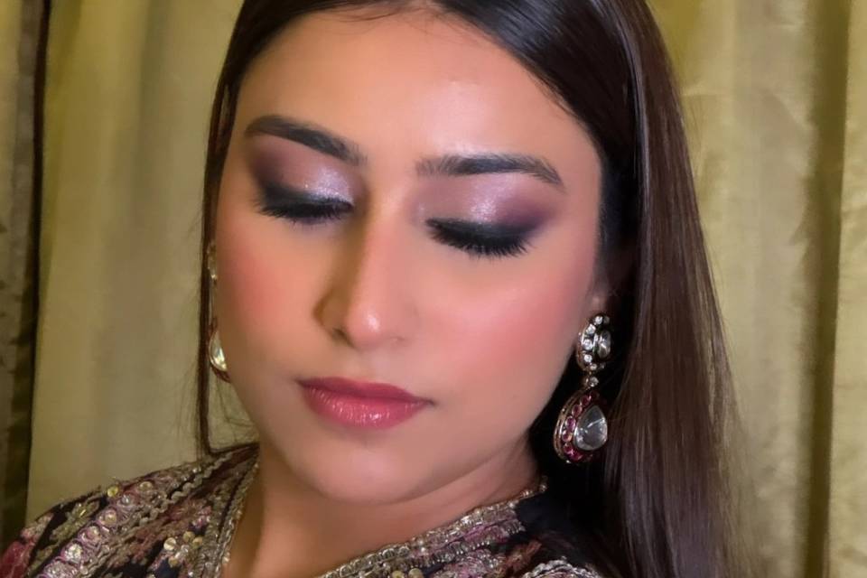 Party makeup
