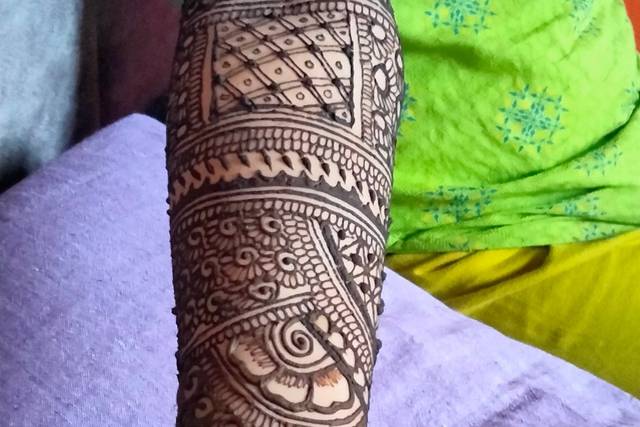 Mehndi Design By Saba - Here is the complete look of this design !! |  Facebook