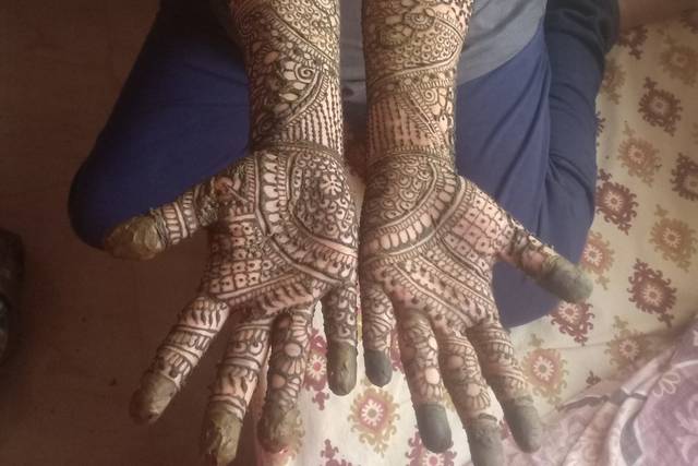 Mehndi design , Vishu Ladies Beauty Parlour B CRoad , Mangal dv