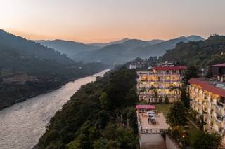 Riverside Resorts