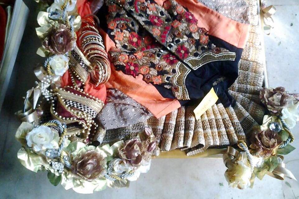 Saree Packing