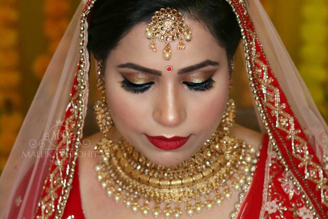 The classic red & gold