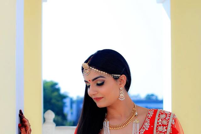 Bridal makeup