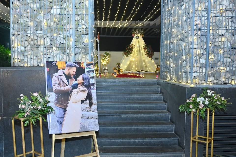 Entrance decor